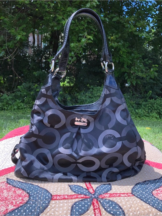 Coach Handbags - Coach Black & Charcoal Signature Hobo Bag